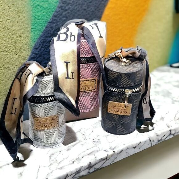 White Vintage Lipstick Key Barrel Bag Mini Retro Coin Purse Classic Small Pouch - Picture 4 of 6